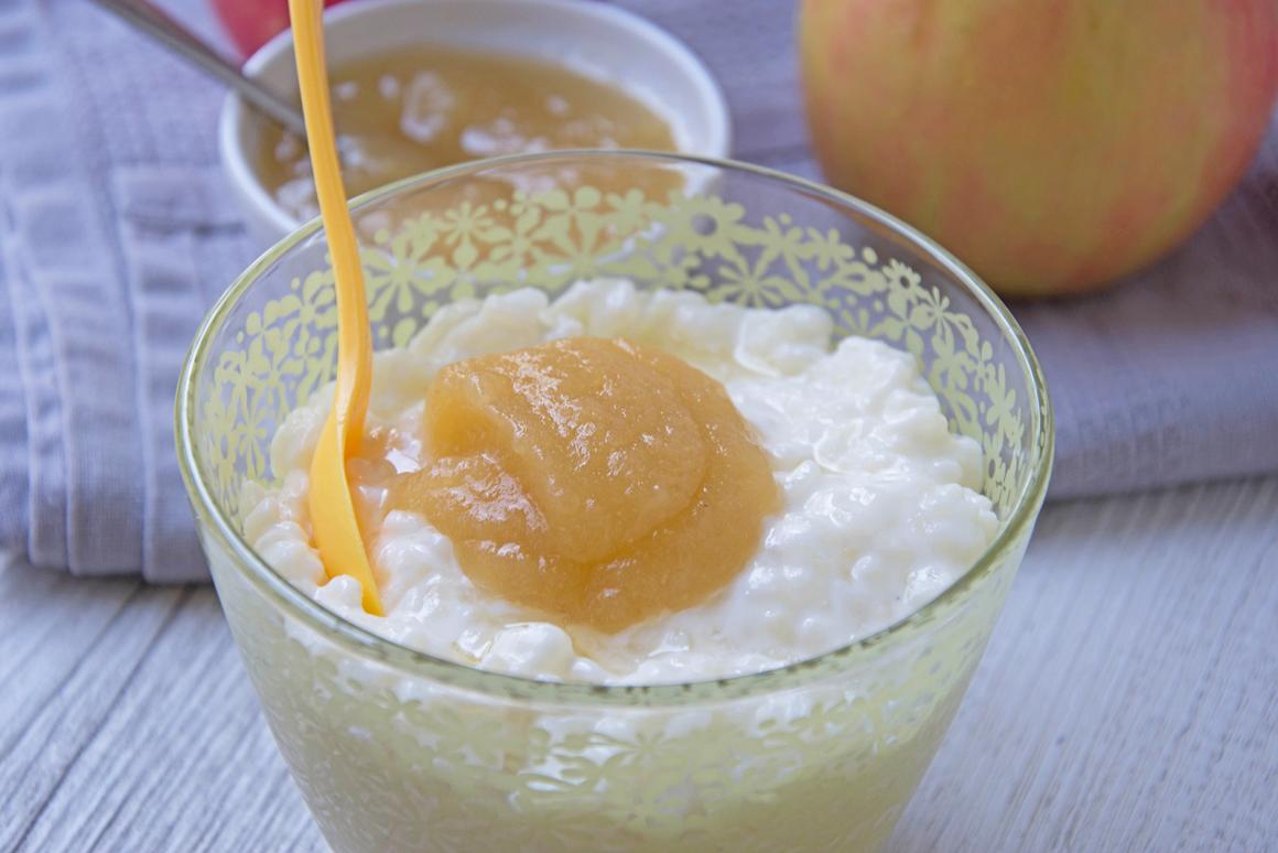 Milchreis mit Apfelmus
