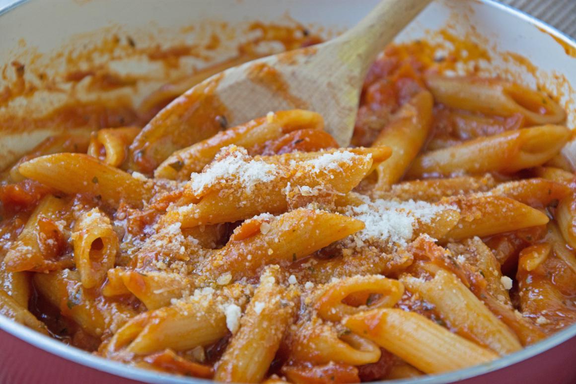 Penne mit Tomatensauce