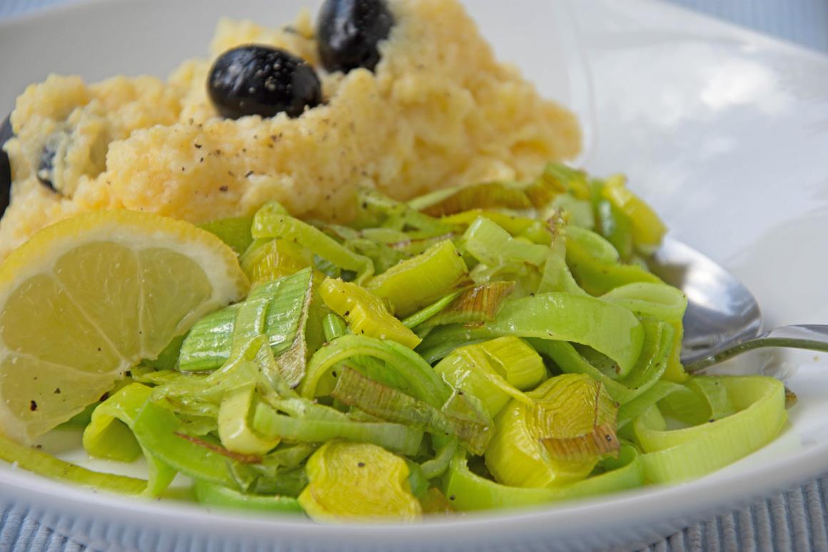 Zitronenlauch mit Polenta
