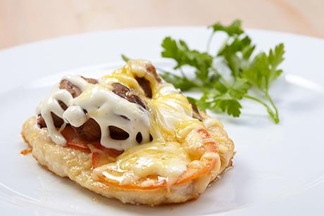 Kalbsschnitzel mit Sherrymarinade und Käse