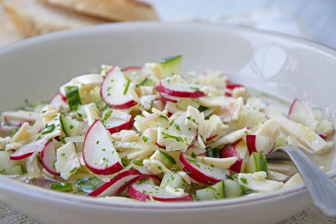 Frühlingskäsesalat