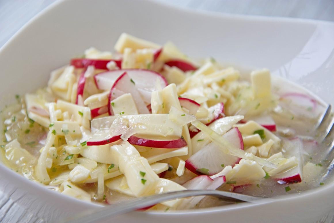 Schweizer Käsesalat