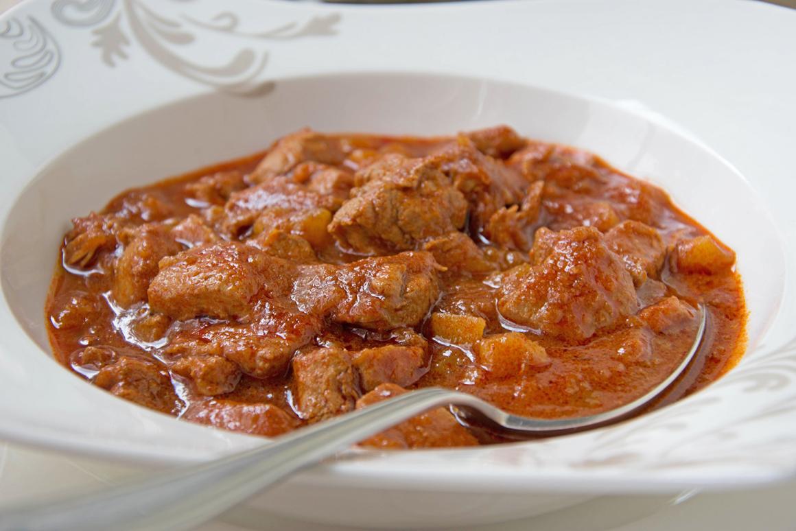 Gulasch mit Kartoffeln