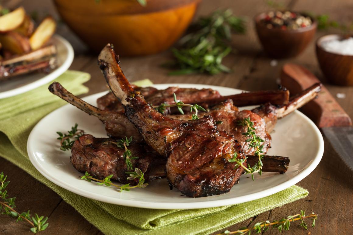 Lammkoteletts mit Pfefferminze