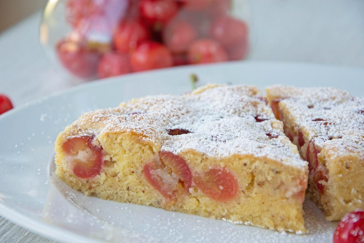 Saftiger Kirschkuchen