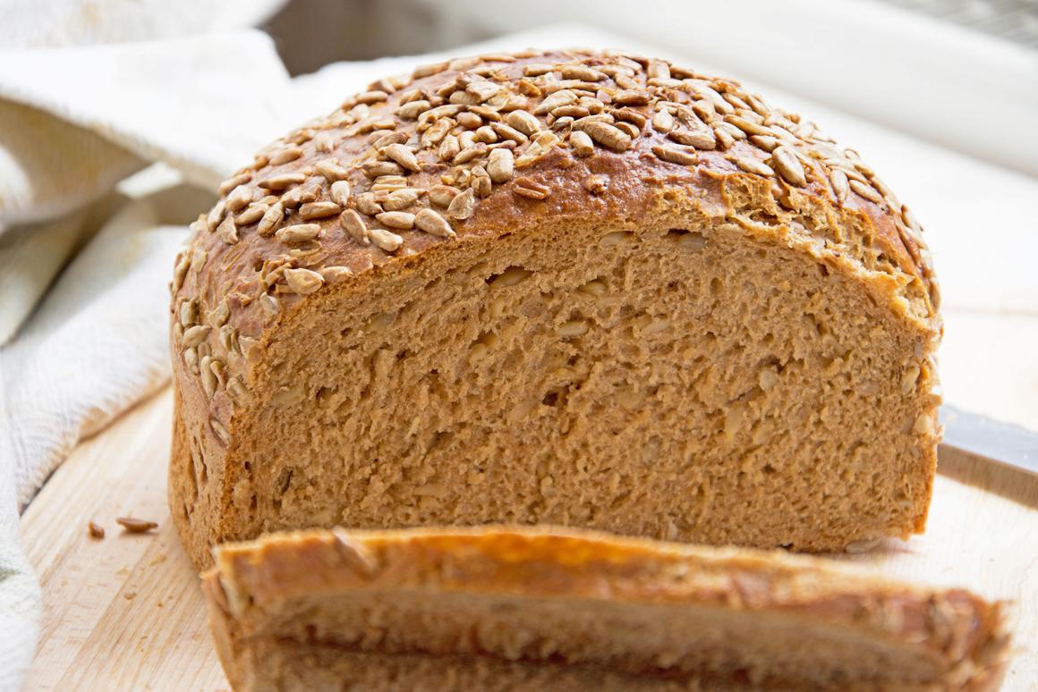Einfaches Sonnenblumenbrot