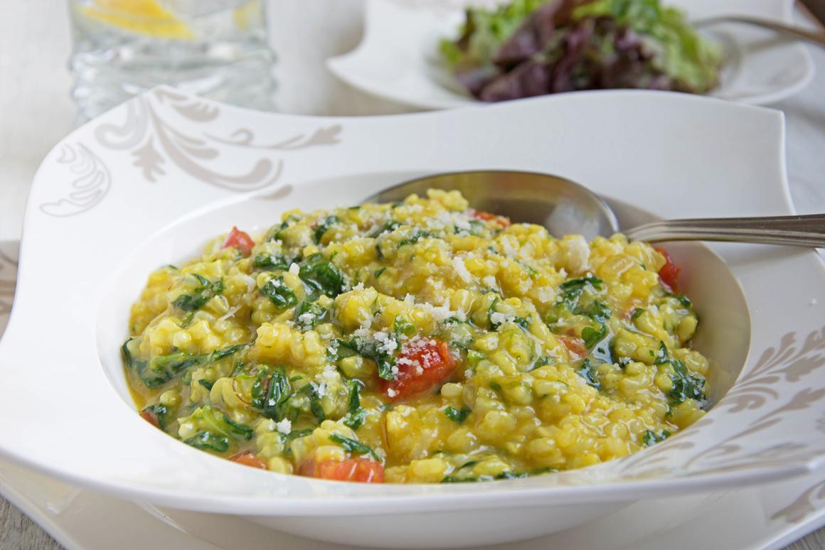 Safranrisotto mit Spinat