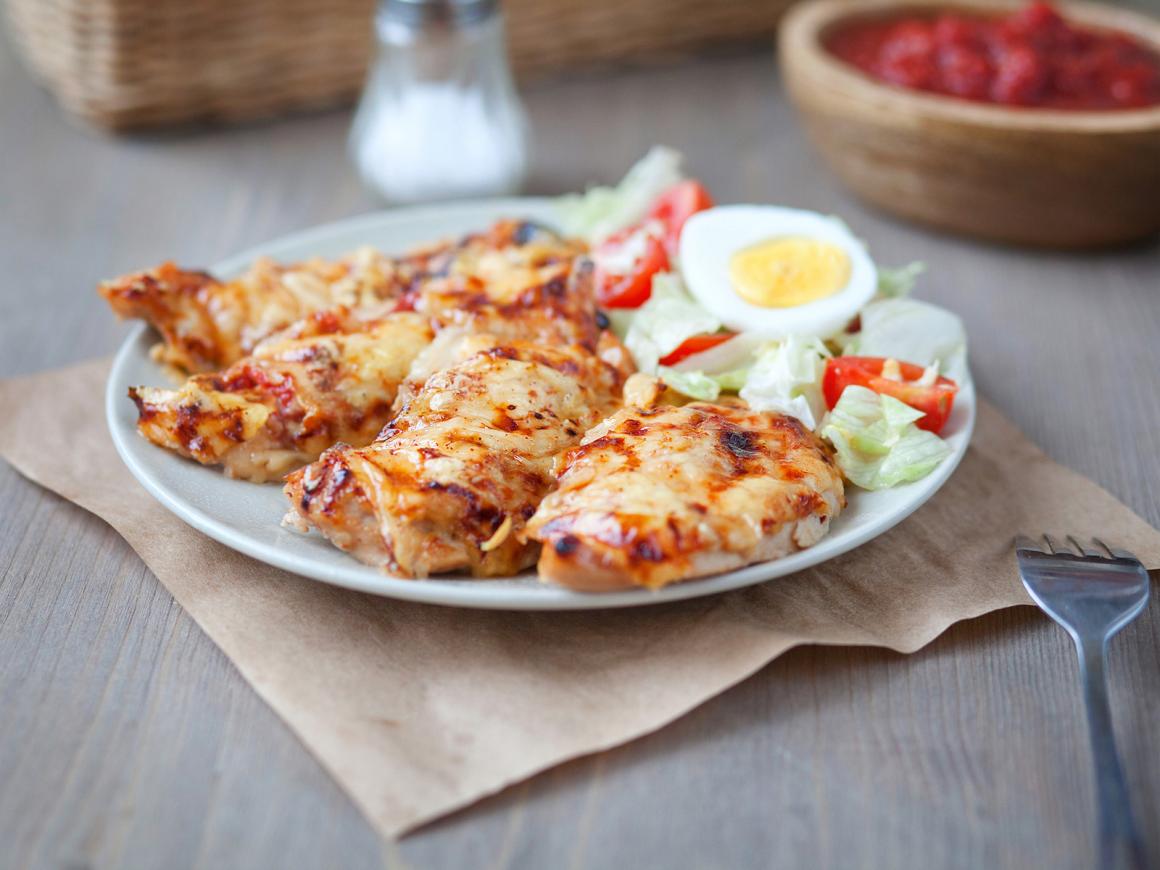 Poulet mit Raclettekäse überbacken