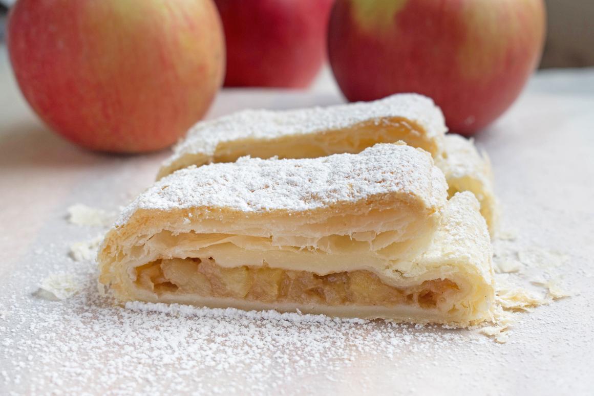 Apfelstrudel mit Blätterteig