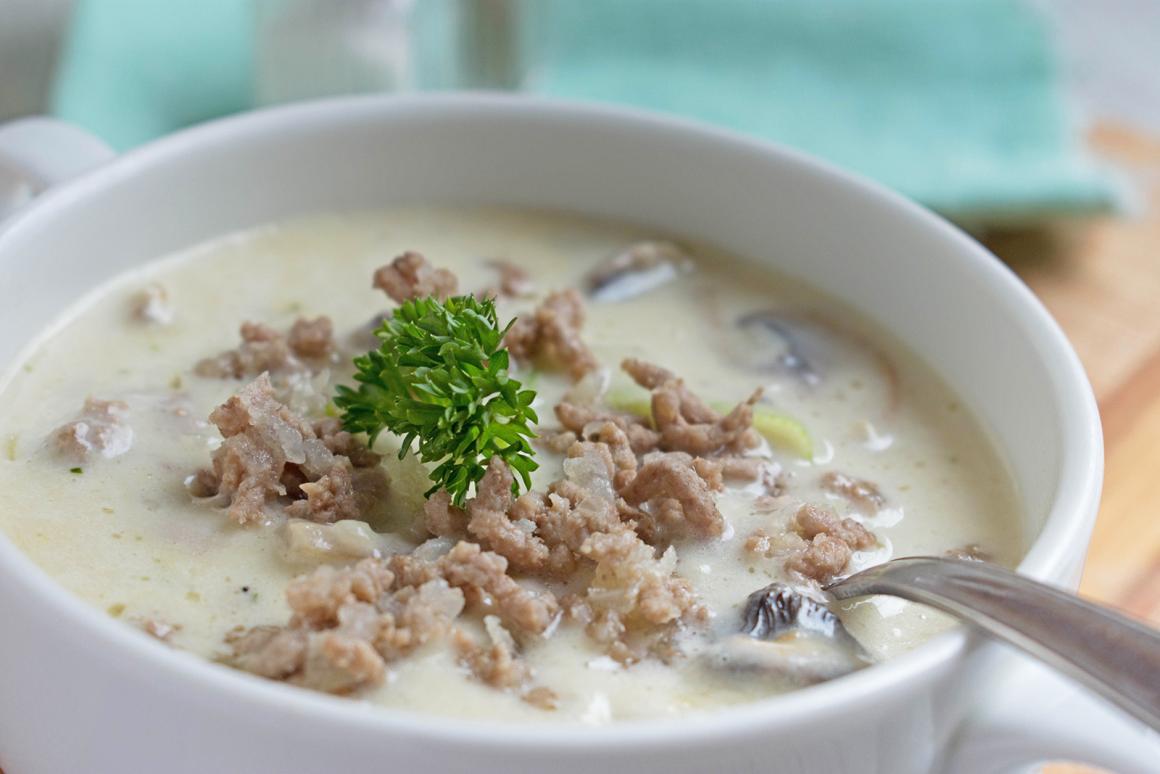 Käsesuppe mit Hack - Rezept