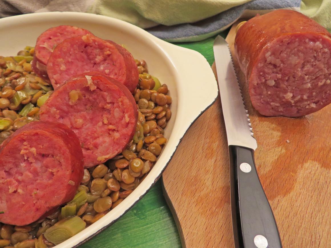 Saucissons mit Linsen