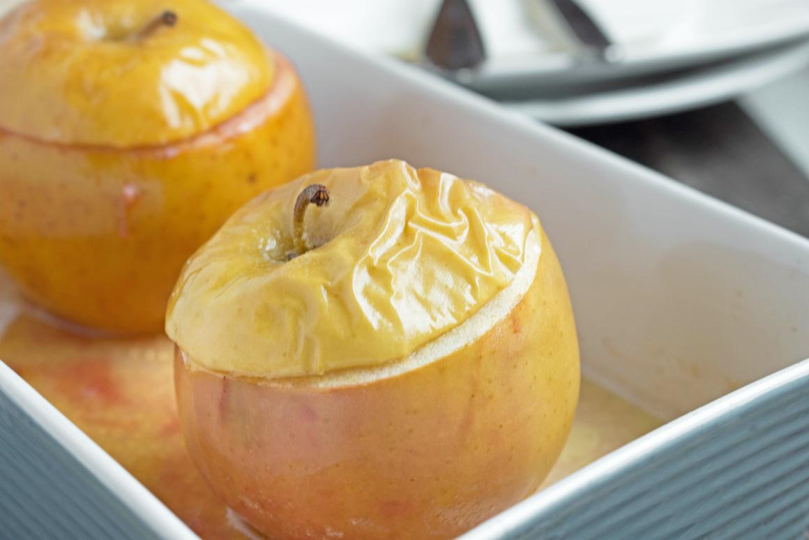 Bratapfel mit Marzipan