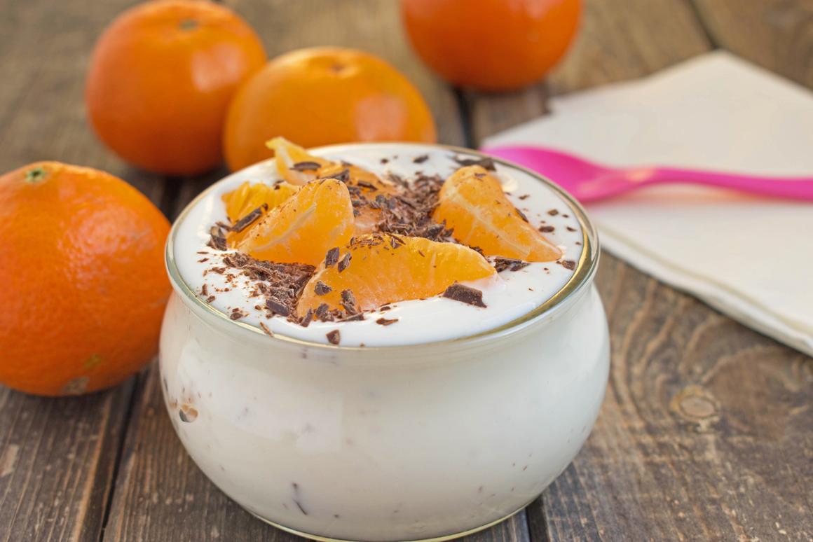 Stracciatella Creme mit Mandarinen