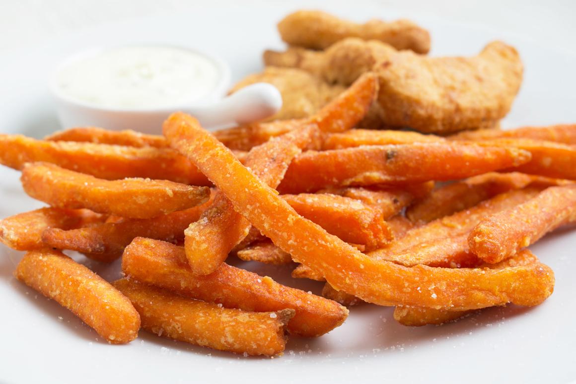 Pommes Frites aus Süsskartoffeln