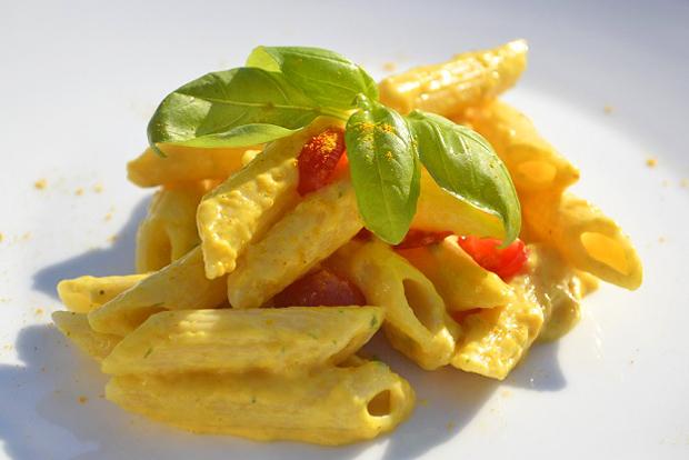 Penne in Currry-Rahmsauce