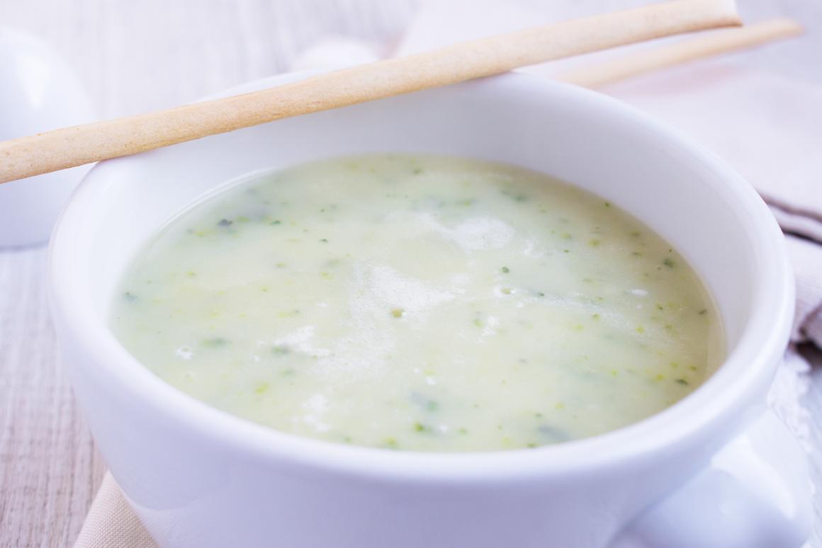 Zucchettisuppe mit Kartoffeln