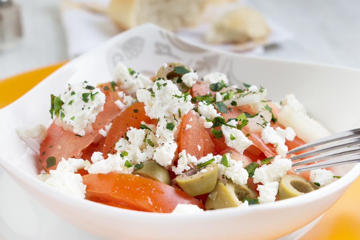 Tomatensalat mit Feta - Rezept