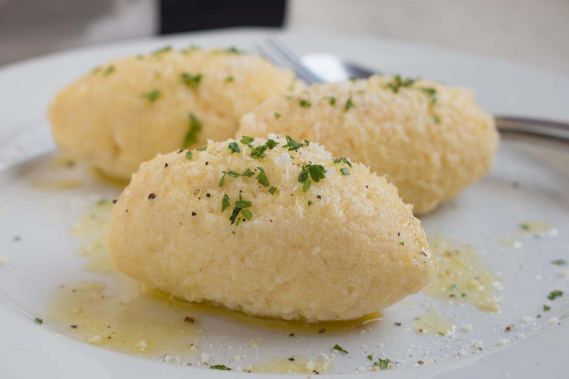 Griessnocken mit Parmesan