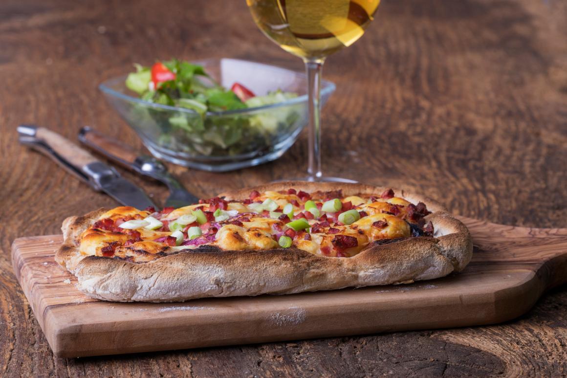 Forellen-Flammenkuchen - Rezept