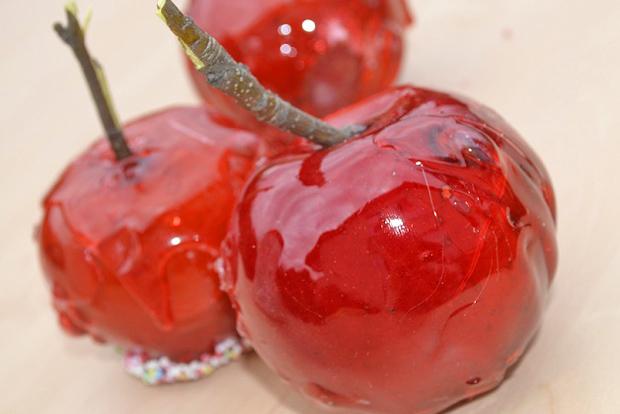 Apfel in Zuckerkruste