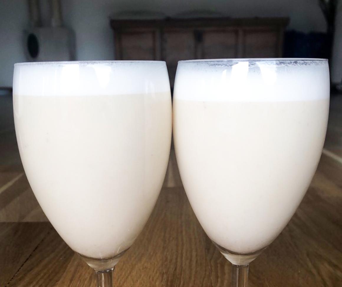Blitzschneller veganer Bananensmoothie ohne Zucker