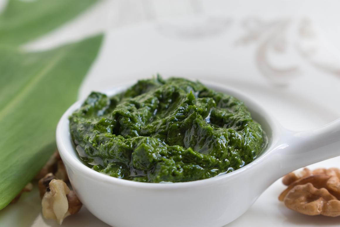 Bärlauchpesto mit Walnüssen