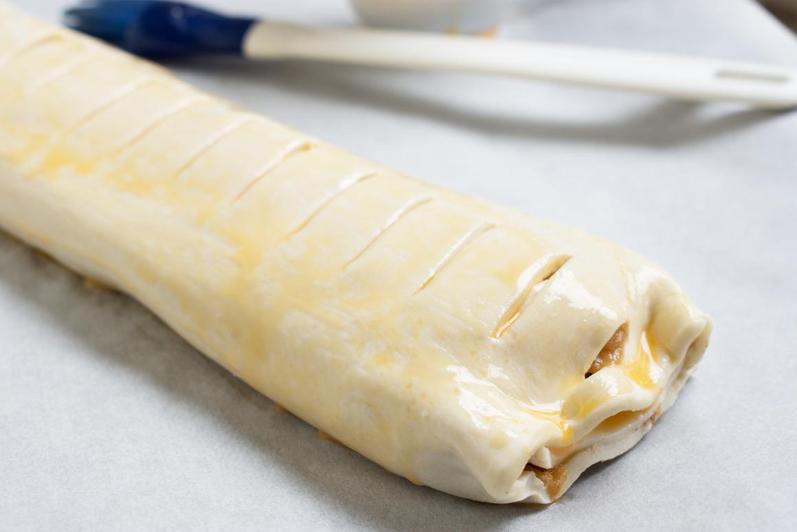 Mürbeteig Apfelstrudel