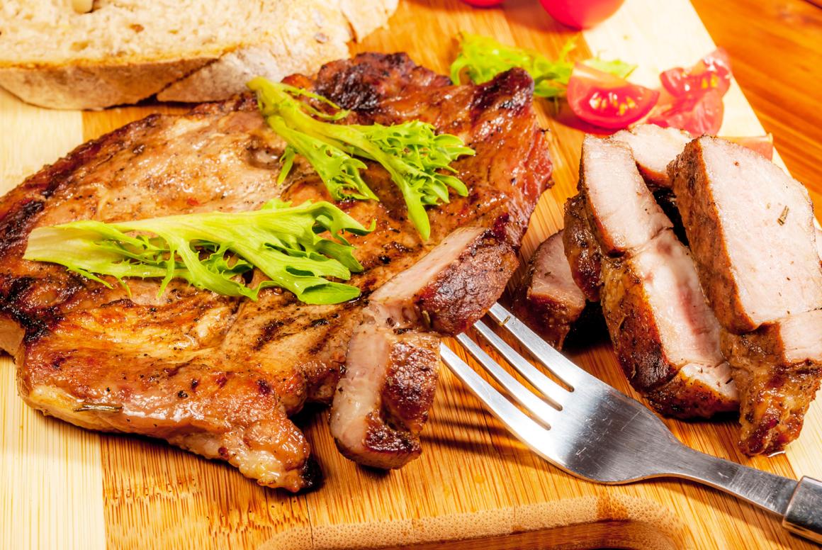 Schweinenacken aus dem Smoker