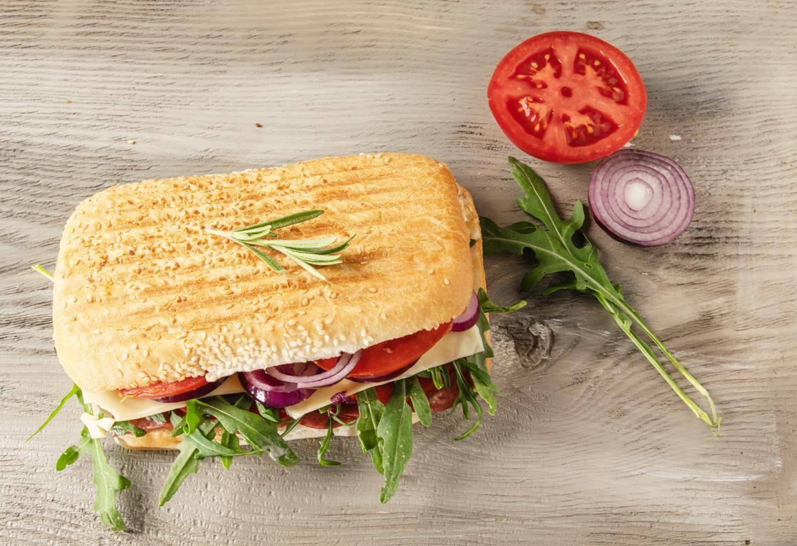 Panini mit Salami