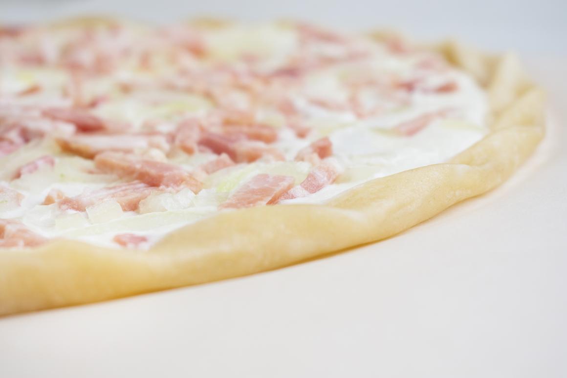 Flammkuchenteig Grundrezept