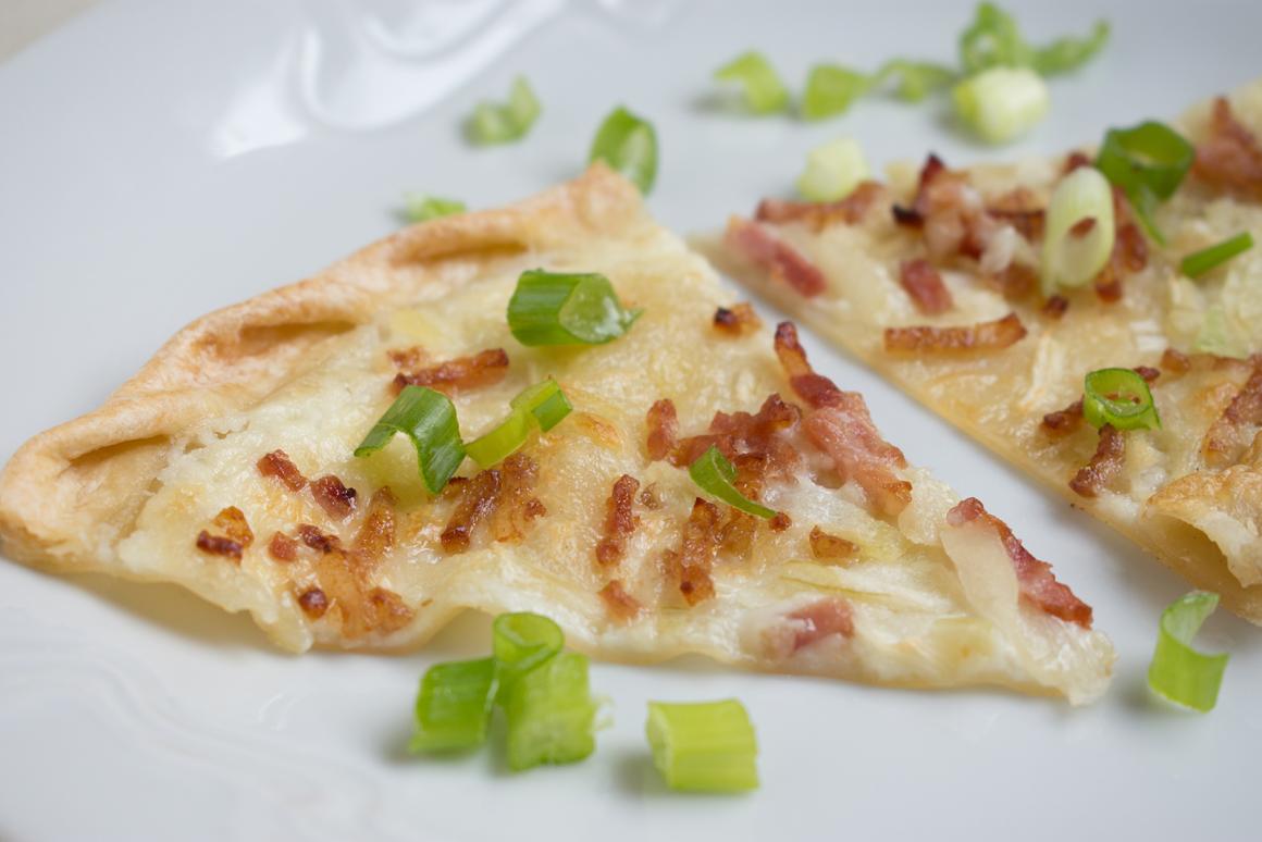 Flammkuchen mit Speck