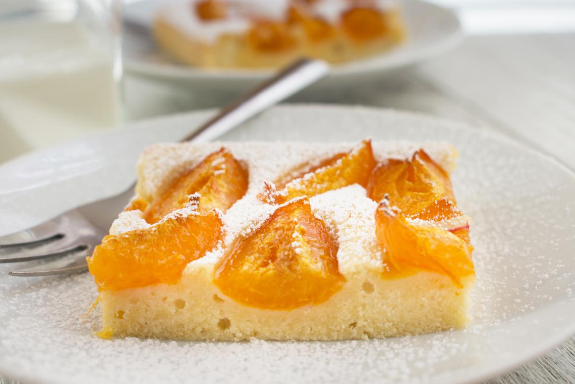 Saftiger Aprikosenkuchen