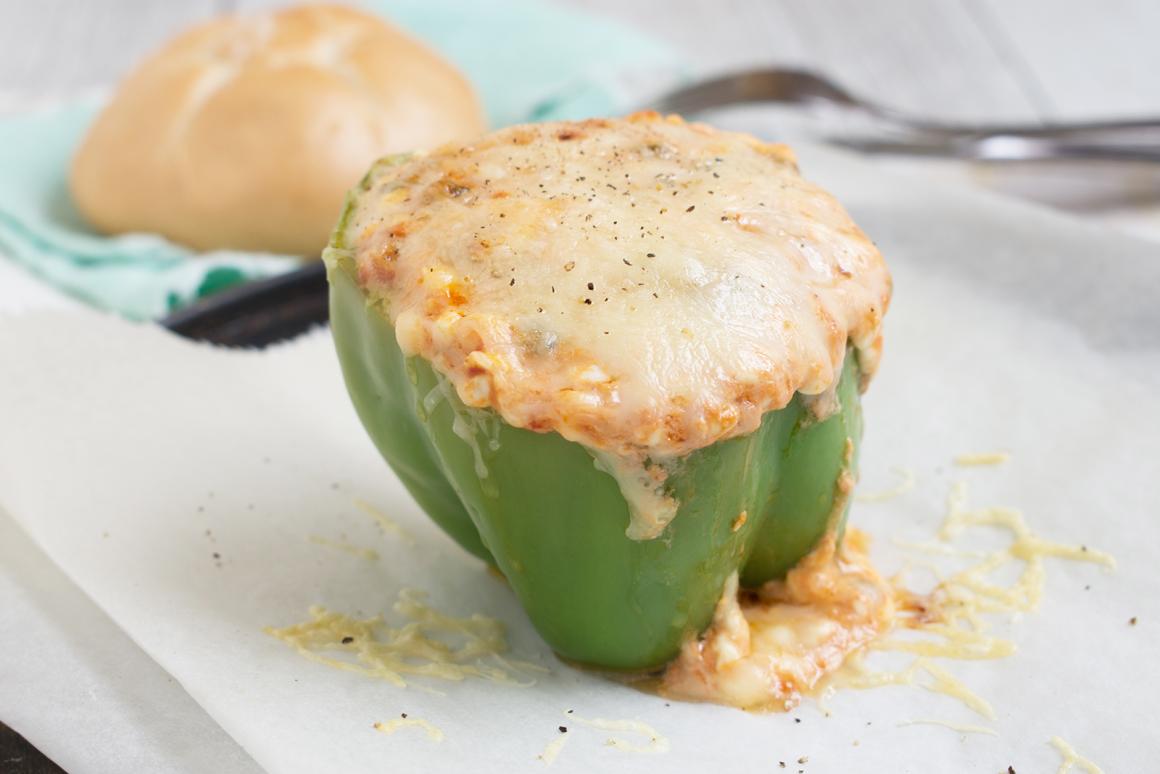 Gefüllte Peperoni mit Hüttenkäse