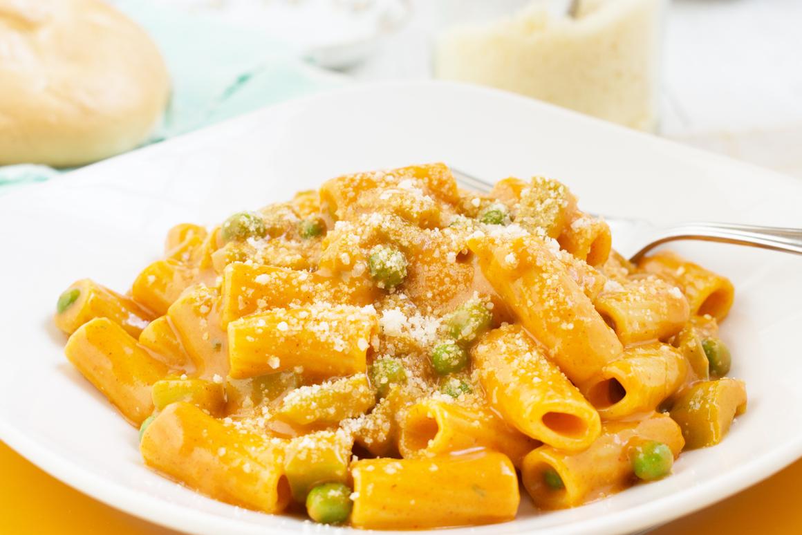 Peperoni-Ricotta-Sauce mit Erbsen