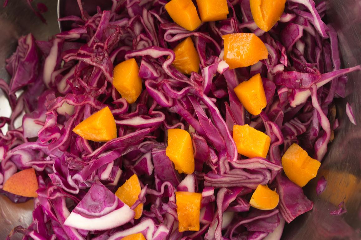 Rotkohlsalat mit Mango