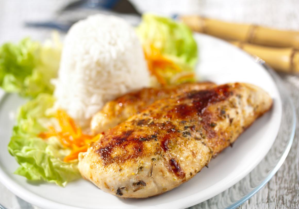 Madagassisches Poulet an Reis