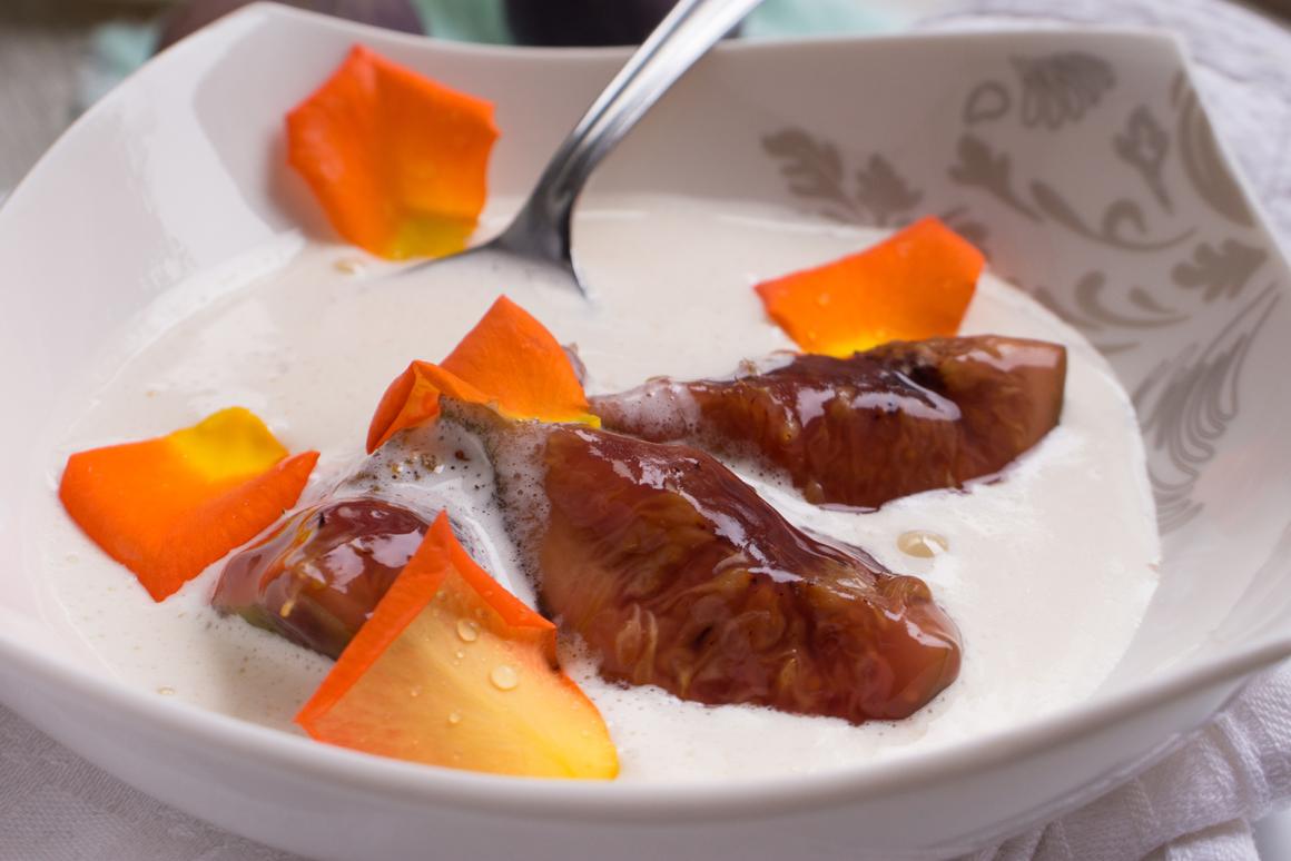 Zabaione mit Portwein-Feigen