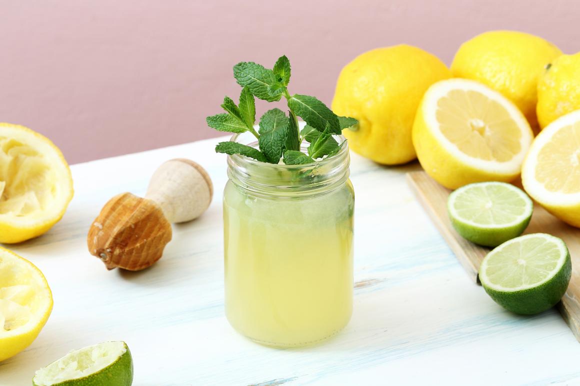 Zitronen-Melisse-Sirup mit Orange