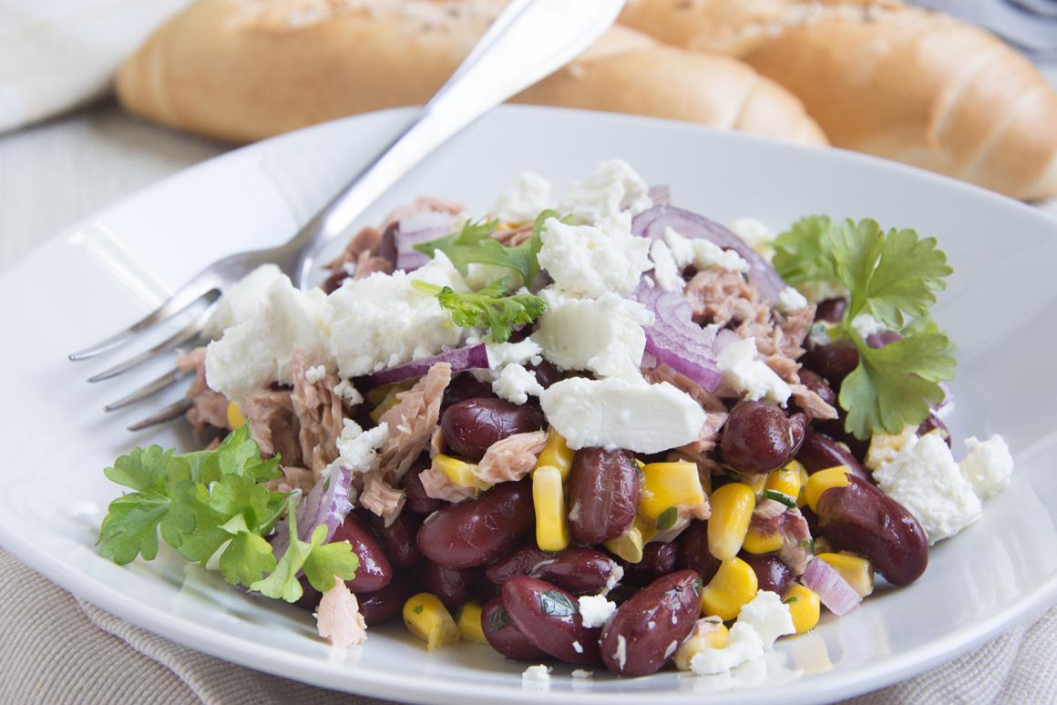 Thunfischsalat mit Feta - Rezept
