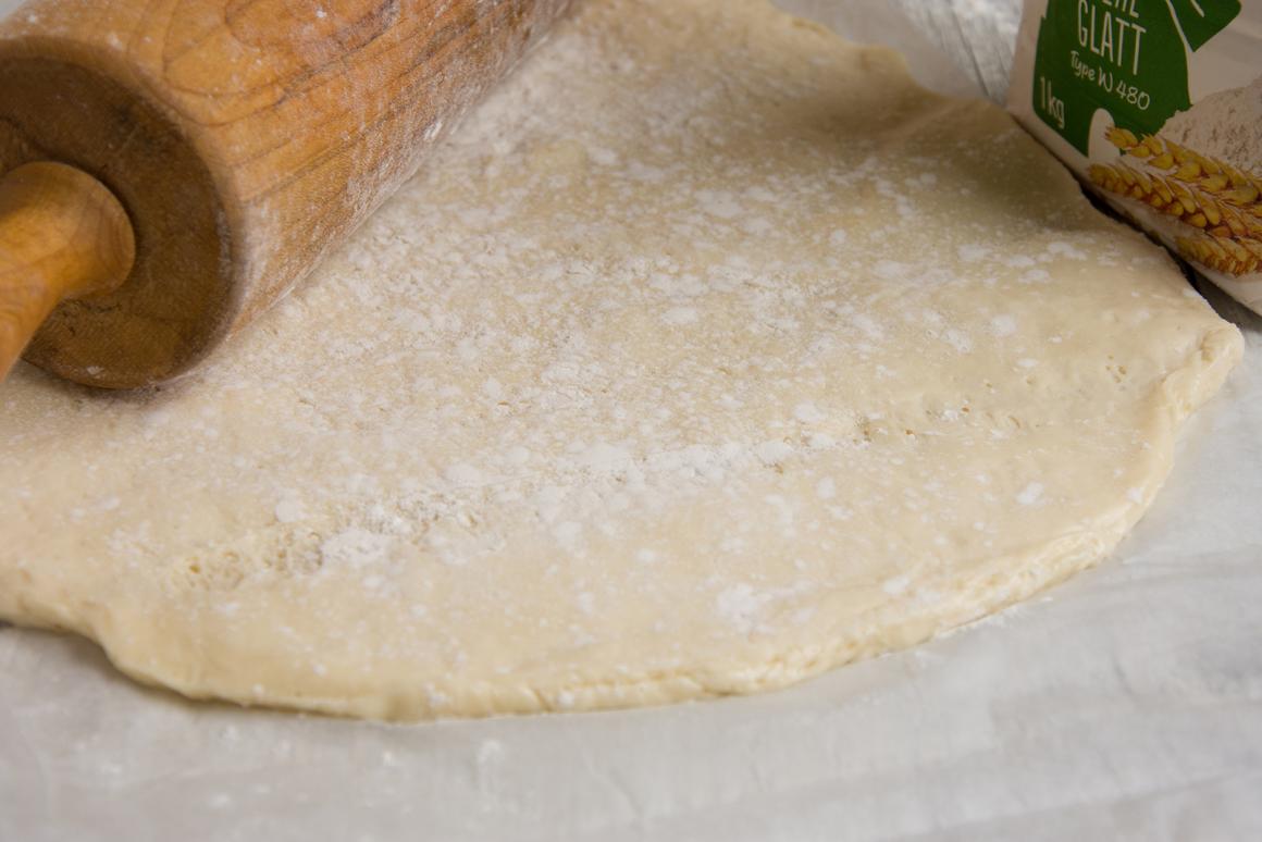 Flammkuchen Teig Grundrezept