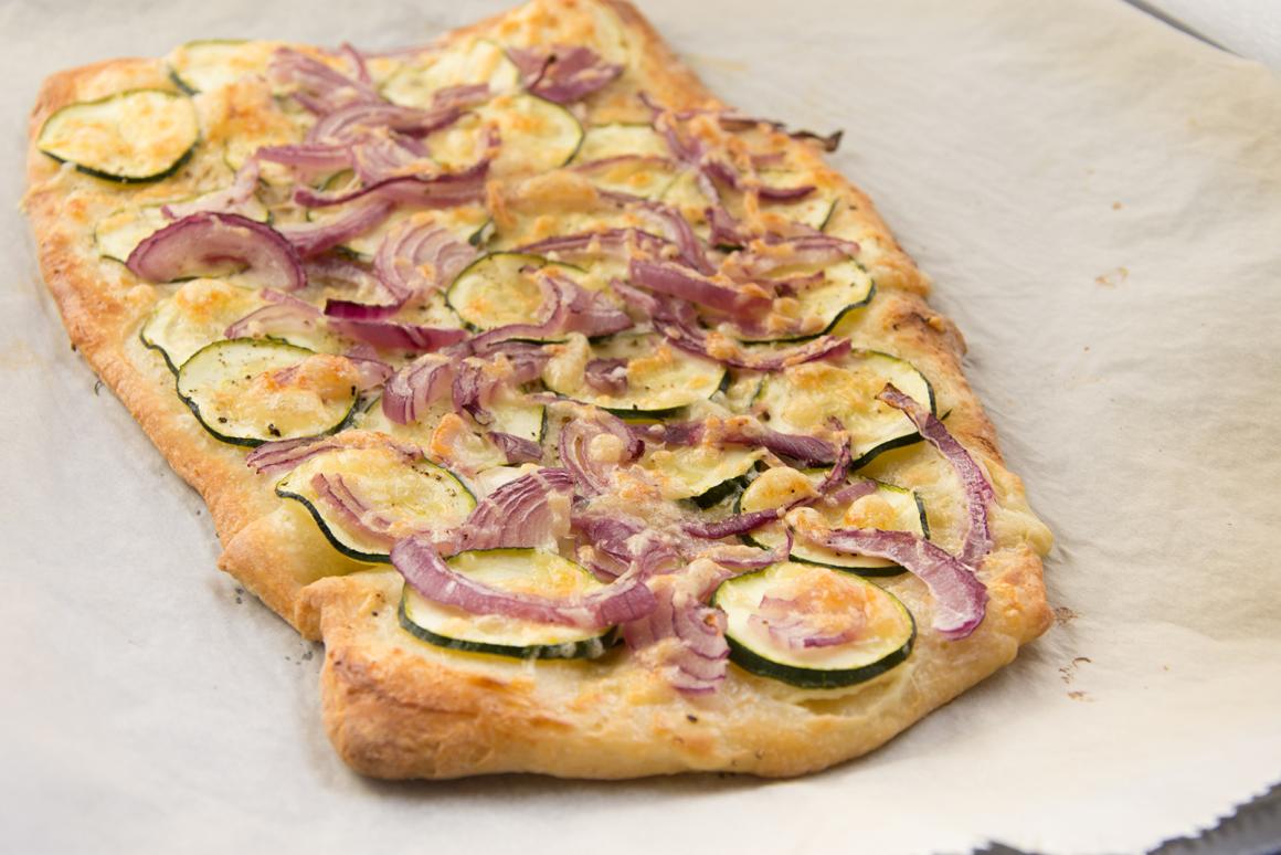 Flammkuchen mit Zucchetti