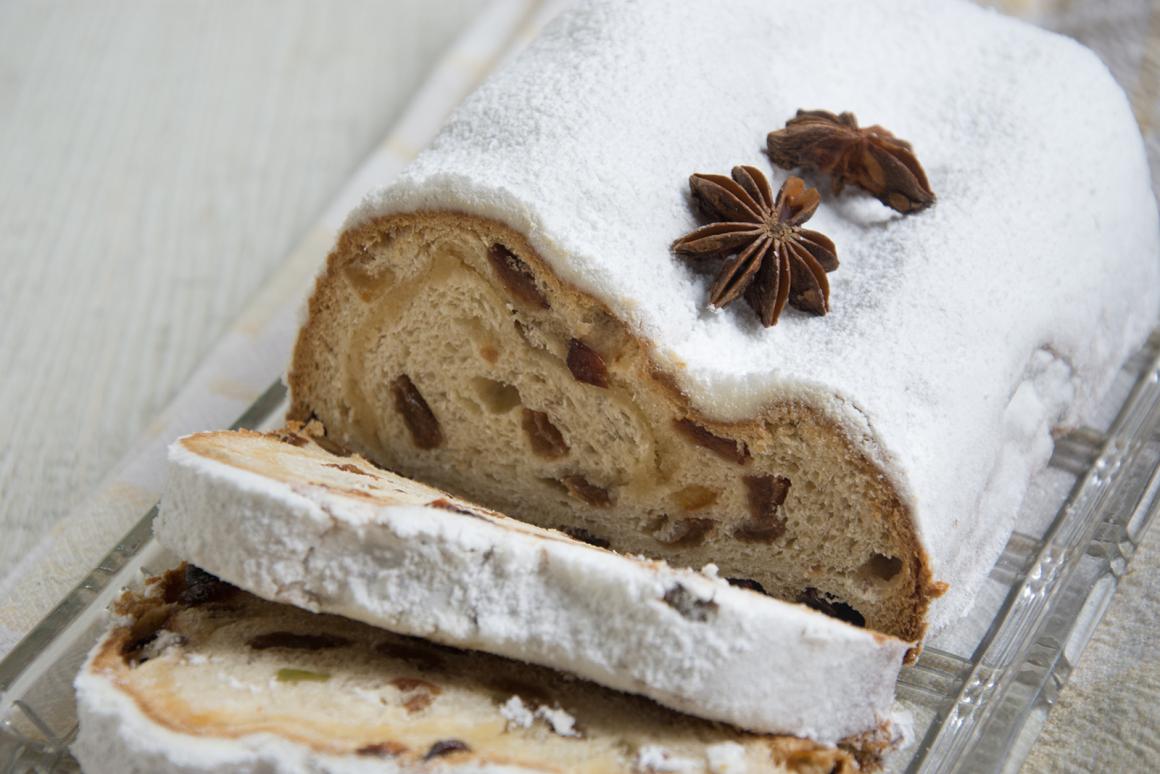 Quarkstollen mit Hefe