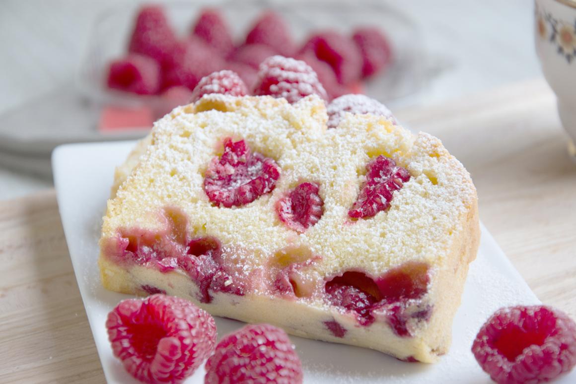 Vanillekuchen mit Himbeeren