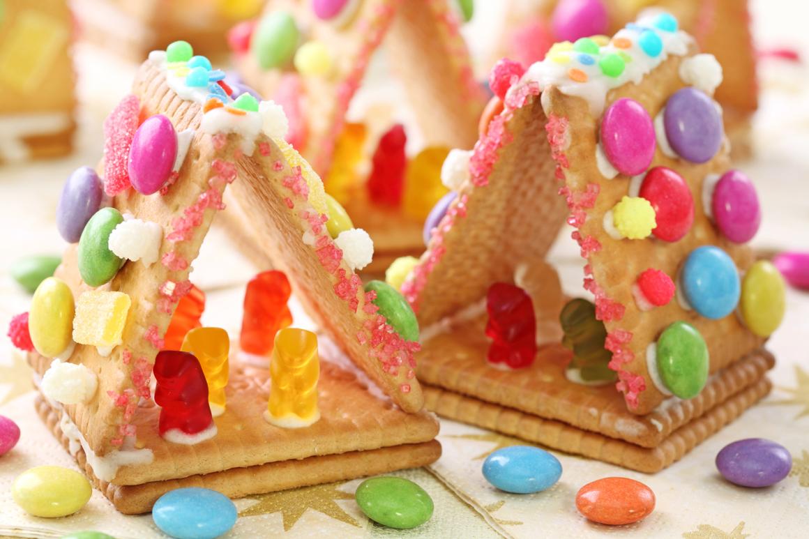 Süsse Häuser aus Butterkeksen