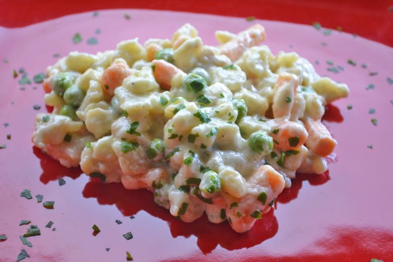 Spätzli mit Erbsen und Rüebli