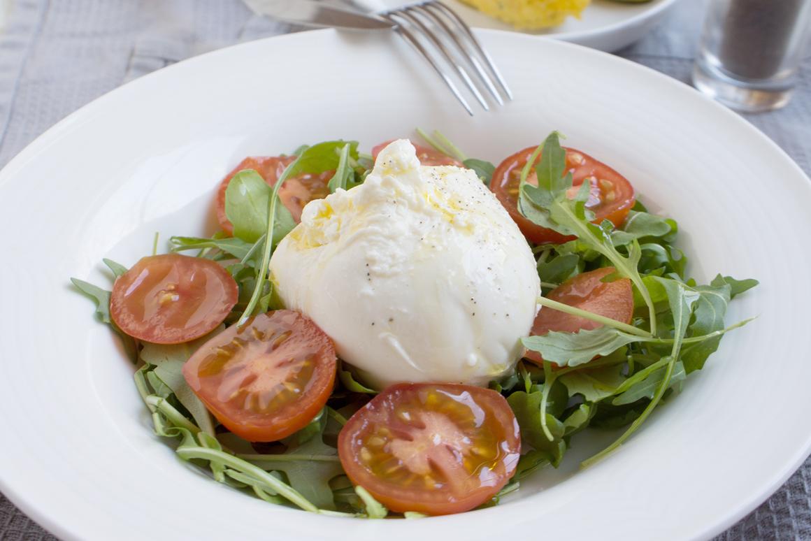 Tomatensalat mit Burrata