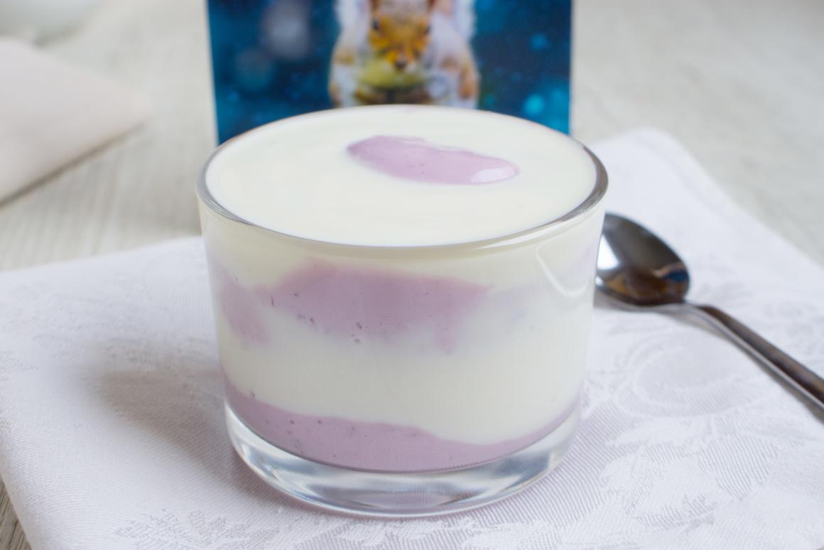 Quarkmousse mit Blaubeeren