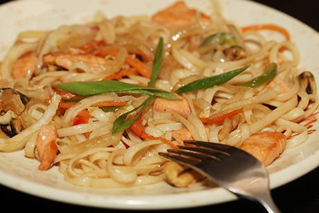 Glasnudeln mit Pouletfleisch