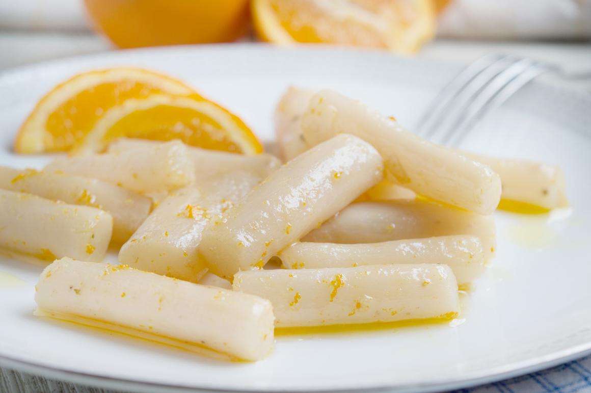 Schwarzwurzel in Orangenbutter