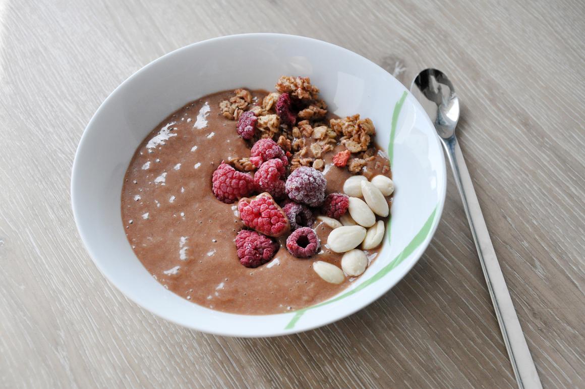Kakao-Bananen Smoothie Bowl